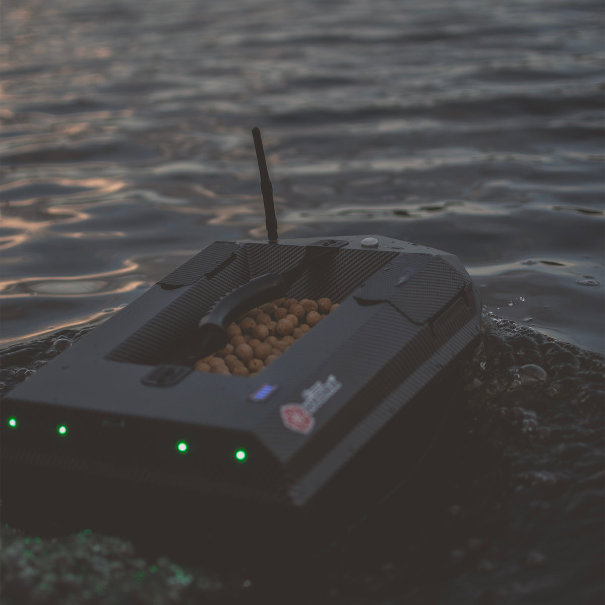 Saber Hydra Bait Boat