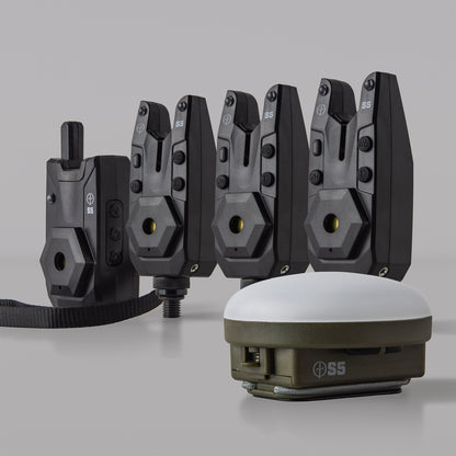 Saber S5 3+1 Bite Alarm set inc Bivvy Light